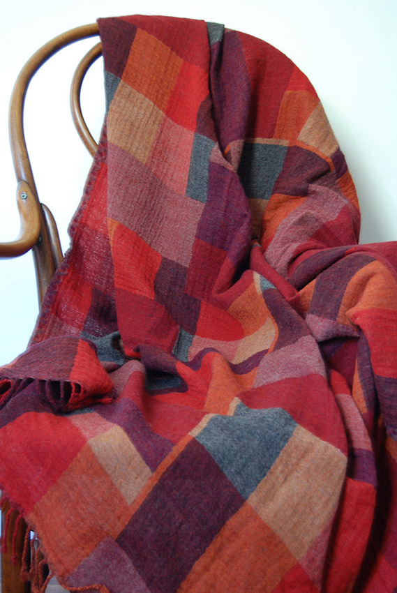 merino wool GEO-W throw