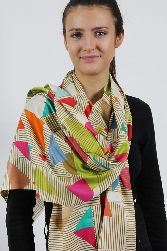 STRI scarf
