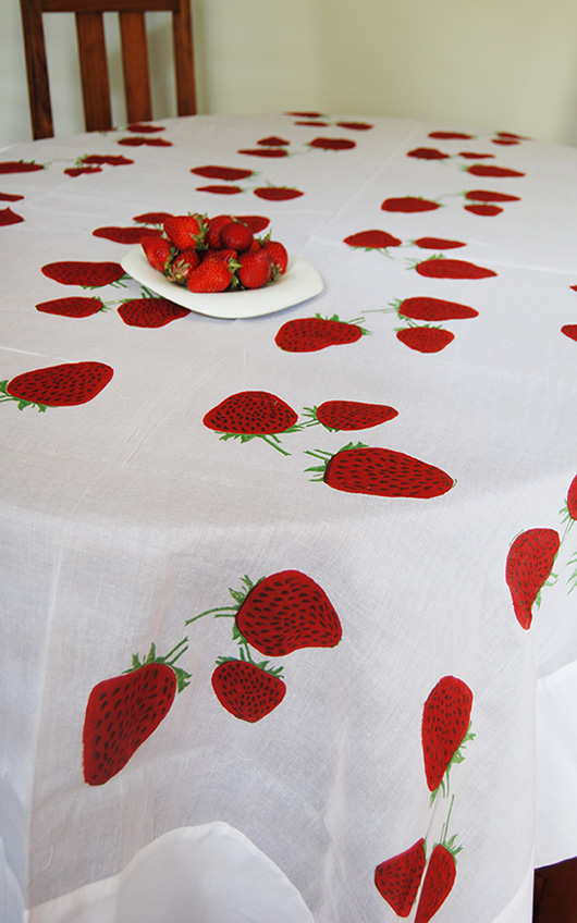 cotton organdie tablecloth strawberry